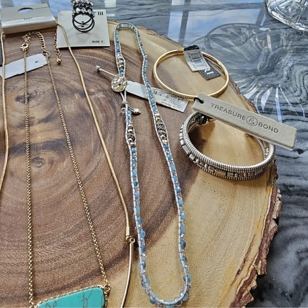 Nordstrom’s/Macy’s/Kohl’s Lot of Jewelry  Rings,Bracelets,Earring and Necklace. - Picture 6 of 6